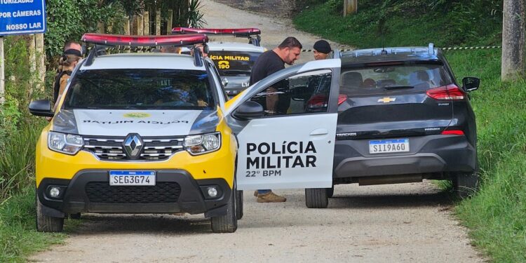 Corpo Encontrado Dentro De Carro Alugado Em Almirante Tamandar