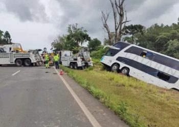Acidente na BR-277 envolvendo ônibus deixa 7 mortos e pelo menos 23 feridos