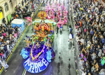 Mocidade Azul é a escola campeã do Carnaval de Curitiba 2023