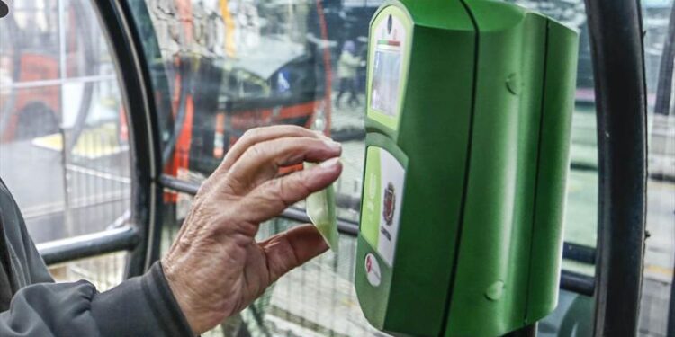 Tarifa de ônibus da capital passa para R$ 6 a partir de amanhã