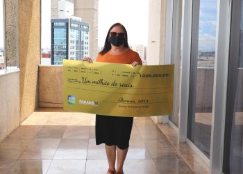 Moradora de Curitiba recebe R$ 1 milhão do Nota Paraná no dia de seu aniversário