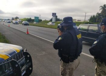 PRF encerra a Operação Carnaval 2023 no Paraná com redução de mortes