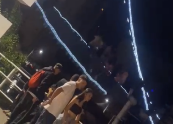 Ponte que liga Santa Catarina ao Rio Grande do Sul despenca com pelo menos 100 pessoas; Veja o vídeo