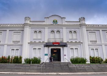 Shopping Curitiba divulga o horário de funcionamento no Carnaval