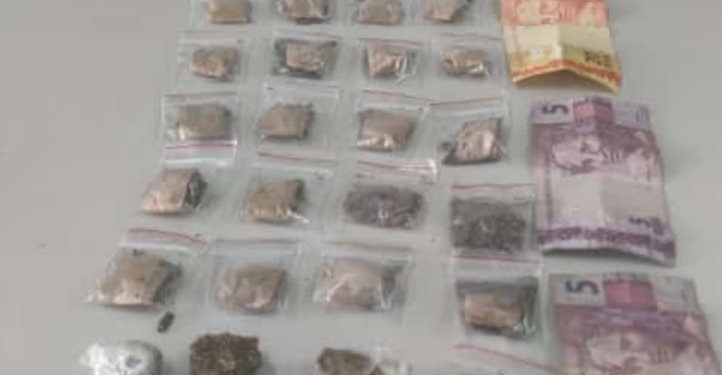 Tornozelado é preso pela Polícia Militar traficando drogas no Sítio Cercado