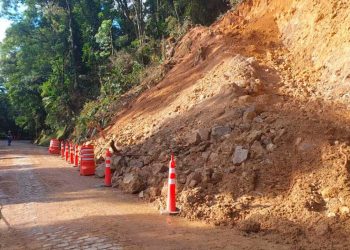 Estrada da Graciosa volta a ser liberada em “pare e siga” após deslizamento de terra
