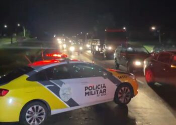 Homem morre atropelado e polícia não localiza motorista envolvido no acidente