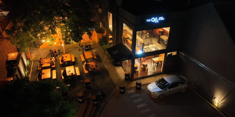 The OAK, o mais novo Wine Bar de Itajaí, inaugurou neste sábado (4)