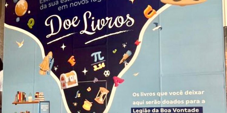 Shopping da capital paranaense arrecada livros em campanha beneficente