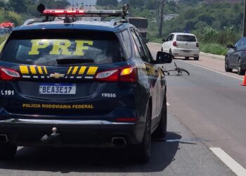 Idoso em bicicleta morre atropelado por carreta na Rodovia do Xisto