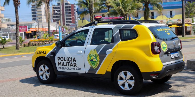 Pai descobre que filha foi vítima de bullying e atira contra dois jovens, no Paraná