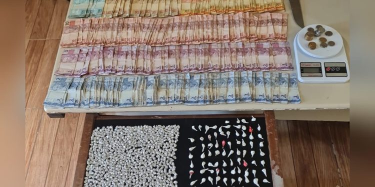 Após denúncia de maus-tratos, homem é preso por tráfico de drogas no Paraná