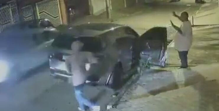 Marginal envolvido em assalto ao cantor Péricles é preso em São Paulo; veja o vídeo do crime