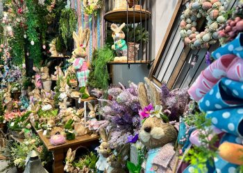 A três meses da Páscoa, comércio de Curitiba inicia as vendas de decoração