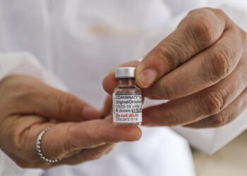 Saúde divulga cronograma de vacinação bivalente para imunossuprimidos em Curitiba