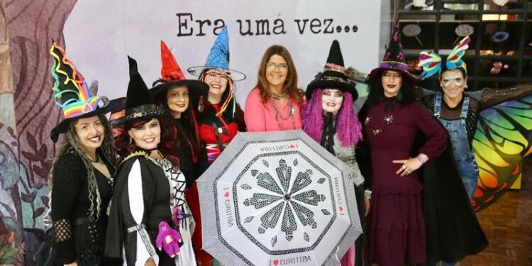 Bruxas do Bosque Alemão agora contam histórias no Parque Barigui