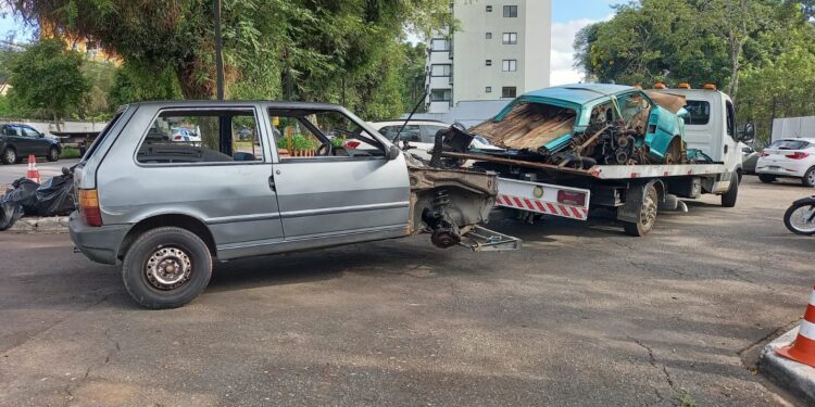 Polícia Civil recebe denúncia anônima e encontra desmanche no Tatuquara