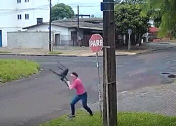 Vítima coloca bandido pra correr durante assalto no Paraná; veja o vídeo
