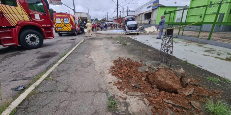 Motorista de guincho que ingeriu bebida alcoólica atropela e mata jovem de 19 anos em ponto de ônibus de Curitiba