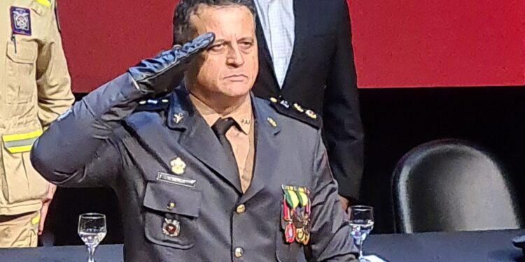 Tenente-Coronel Félix assume o comando do 1° Grupamento do Corpo de Bombeiros