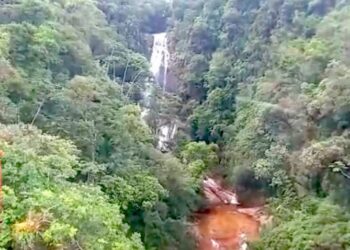 Mulher morre após sofrer queda no Salto dos Macacos