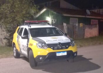 Criminosos morrem em confronto em Curitiba após fazerem família refém por mais de 6 horas