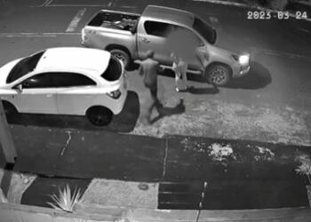 Ladrão leva surra de familiares de vítima de assalto, e volta à casa dela para tirar satisfação