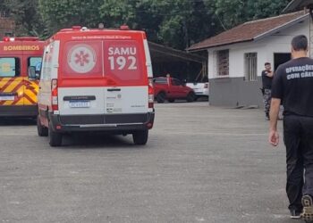 Homem é baleado, foge e pede ajuda no Canil da Polícia Militar