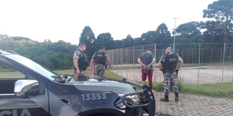PMPR prende cinco pessoas durante a Operação Saturação em Curitiba