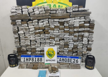 PM recupera veículos e apreende mais de 280 quilos de drogas em Curitiba