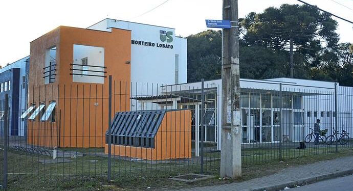 10 unidades de saúde de Curitiba têm horário estendido até as 20h para vacinação