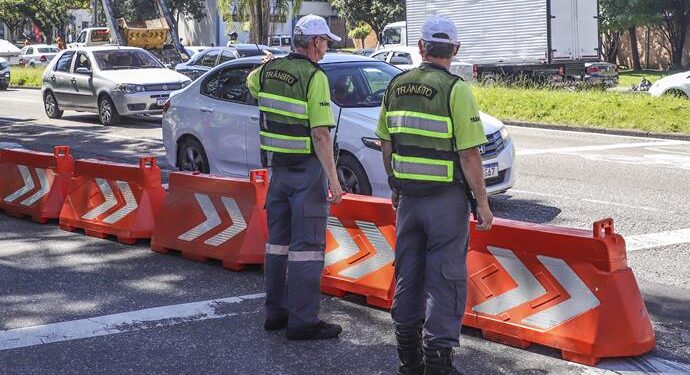 Trânsito na região da Pedreira terá bloqueios para show do cantor Thiaguinho