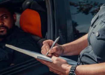 Posso ser multado por cometer a mesma infração de trânsito em poucos minutos?