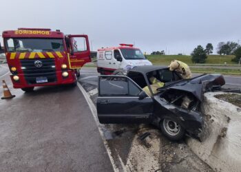 Amigos que voltavam de pescaria se envolvem em acidente em Curitiba
