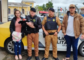 Policial militar salva bebê que havia se afogado com leite; esse foi o segundo resgate em um ano