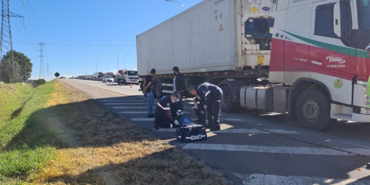 Homem fica gravemente ferido em atropelamento no Contorno Sul