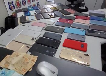 Após briga de trânsito, Guarda Municipal recupera diversos celulares roubados em Curitiba