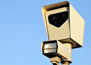 Fui multado por excesso de velocidade nas vias compartilhadas. Isto está correto?