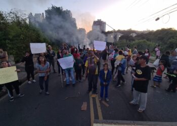 Moradores do Santa Quitéria prometem novo protesto e fechamento de via