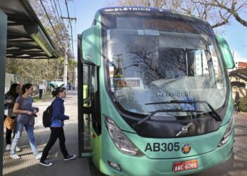 Interbairros IV, V e VI passam a ter pagamento exclusivo por cartão a partir de sábado