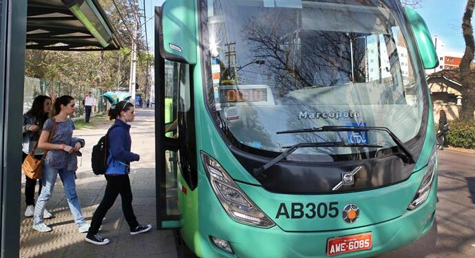 Marcha para Jesus provoca desvios de 53 linhas de ônibus neste sábado