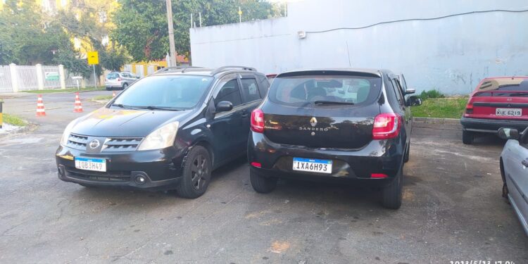 Policia Militar prende trio e recupera dois carros roubados no Pinheirinho, após cerco e correria