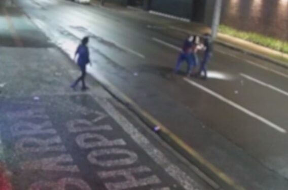 Jovem é agredida ao tentar entrar seminua em balada, e acaba atropelada em Cascavel