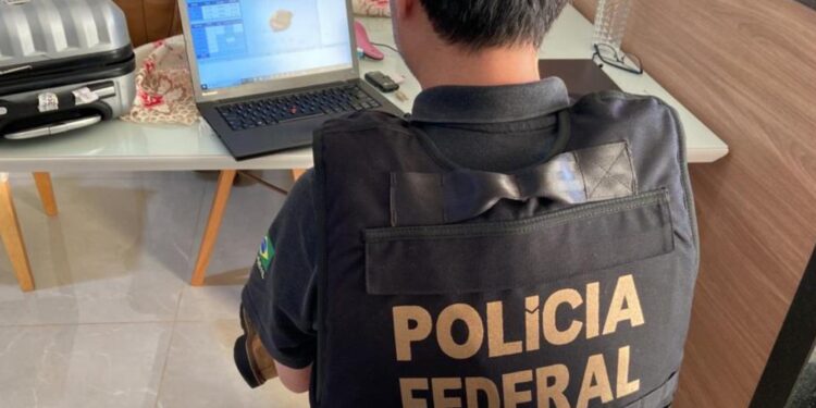 Polícia Federal deflagra ação para reprimir crimes de pornografia infantil; investigados faziam download e compartilhavam imagens com conteúdo sexual infantil