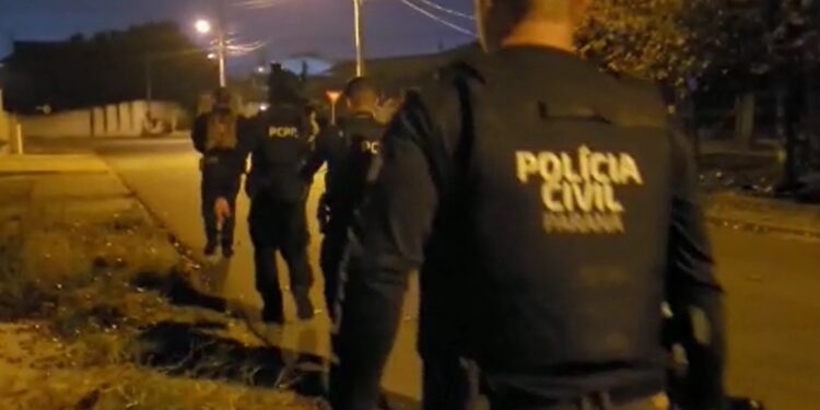 Polícia Civil do Paraná realiza operação contra traficantes que movimentavam cerca de R$ 1 milhão por semana