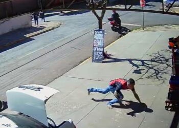 Rapaz que saiu da cadeia no Dia das Mães é perseguido e executado a tiros, veja o vídeo