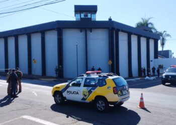 Homem mata a esposa após descobrir suposta traição e morre em confronto com a polícia