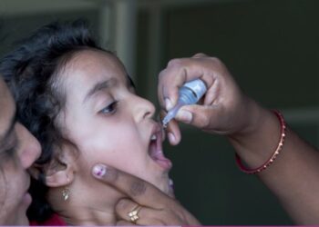 Após 34 anos sem poliomielite, baixo índice de vacinação preocupa