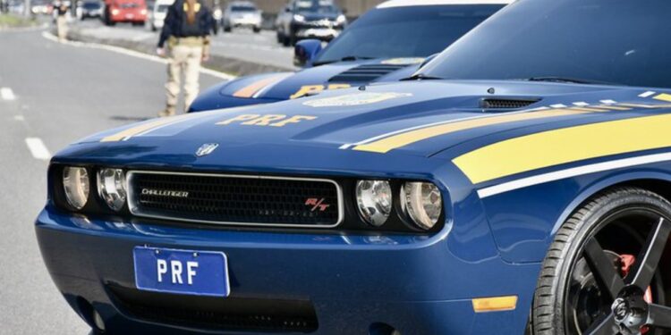 Quase 6,5 mil veículos acima da velocidade foram flagrados durante o feriado do Dia do Trabalhador no Paraná