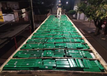 PRF apreende mais de 3 toneladas de maconha em menos de 24 horas no Paraná